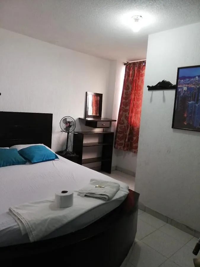 Hotel El Punto Clave カリ